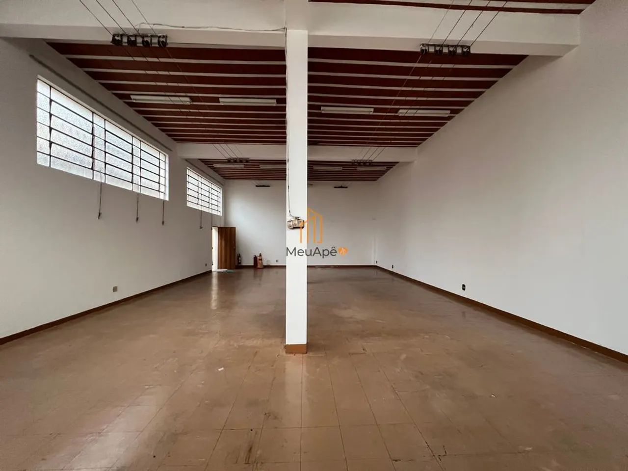 GALPÃO PARA ALUGAR NO PRINCIPAL PONTO DO BAIRRO CAIÇARA! - Foto 3