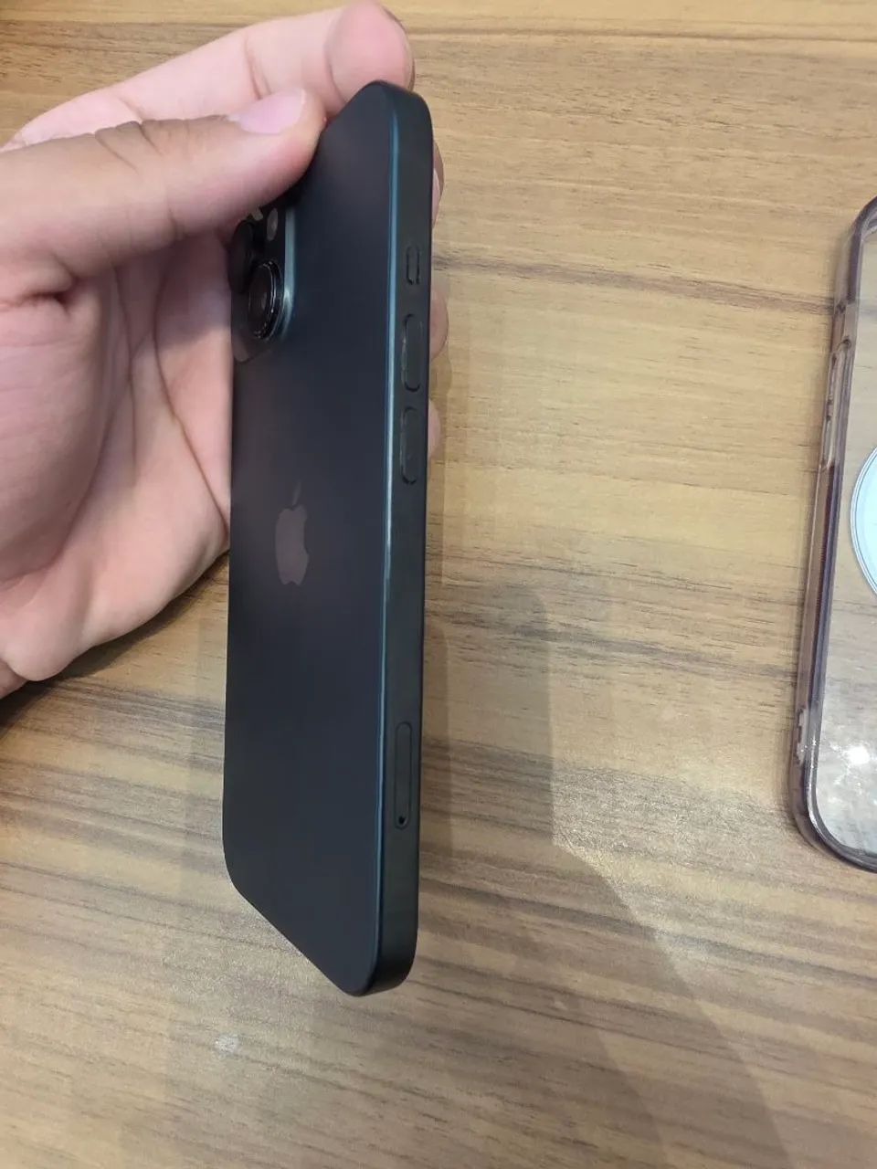 IPHONE 15- 256gb - Foto 3