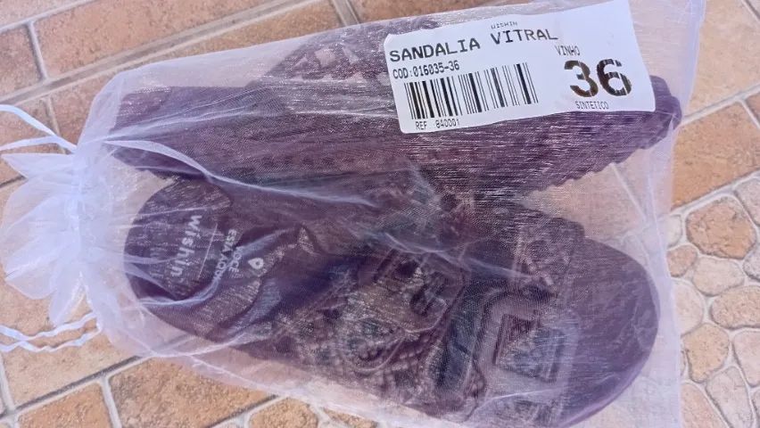 SANDALIA VIDRAL VINHO MARCA WISHIN