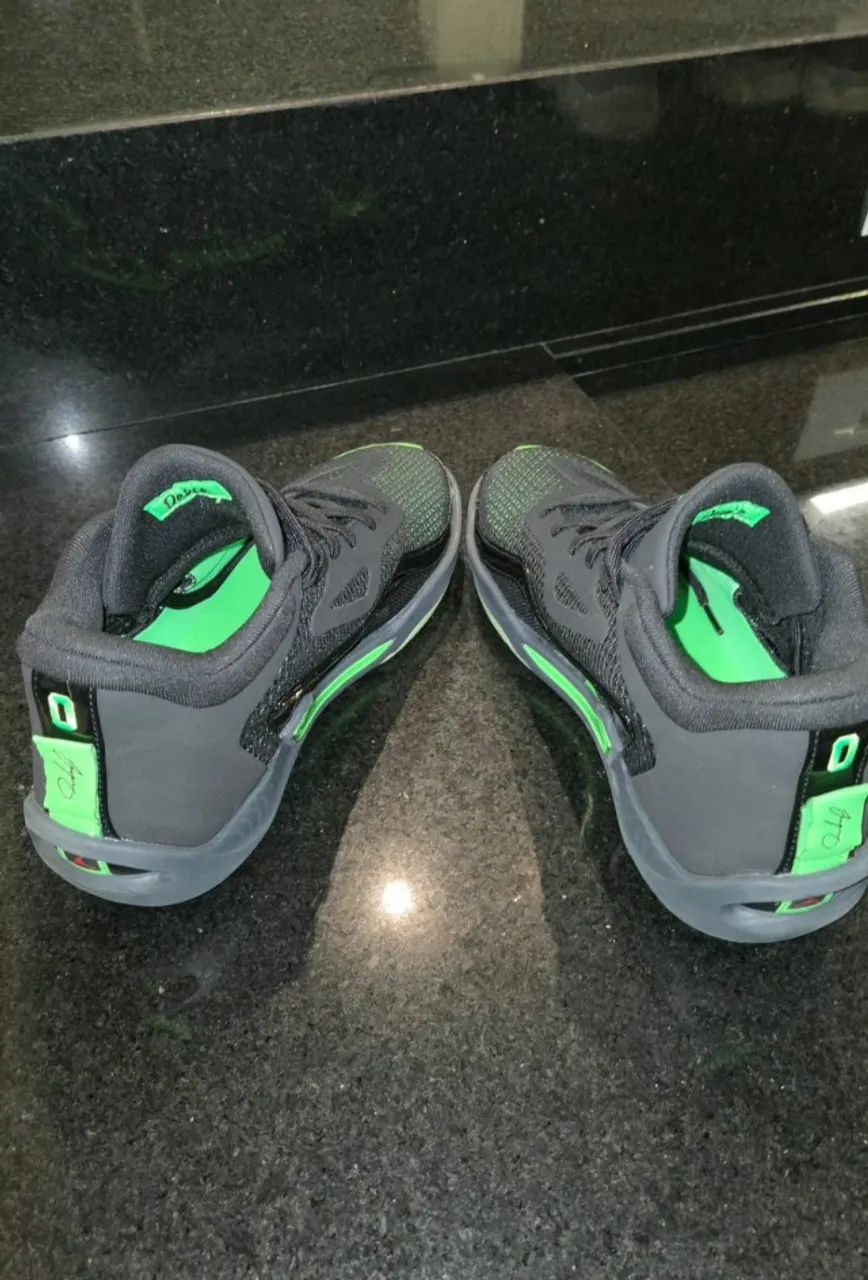 tênis jordan tatum 1 preto e verde 42 - Foto 4