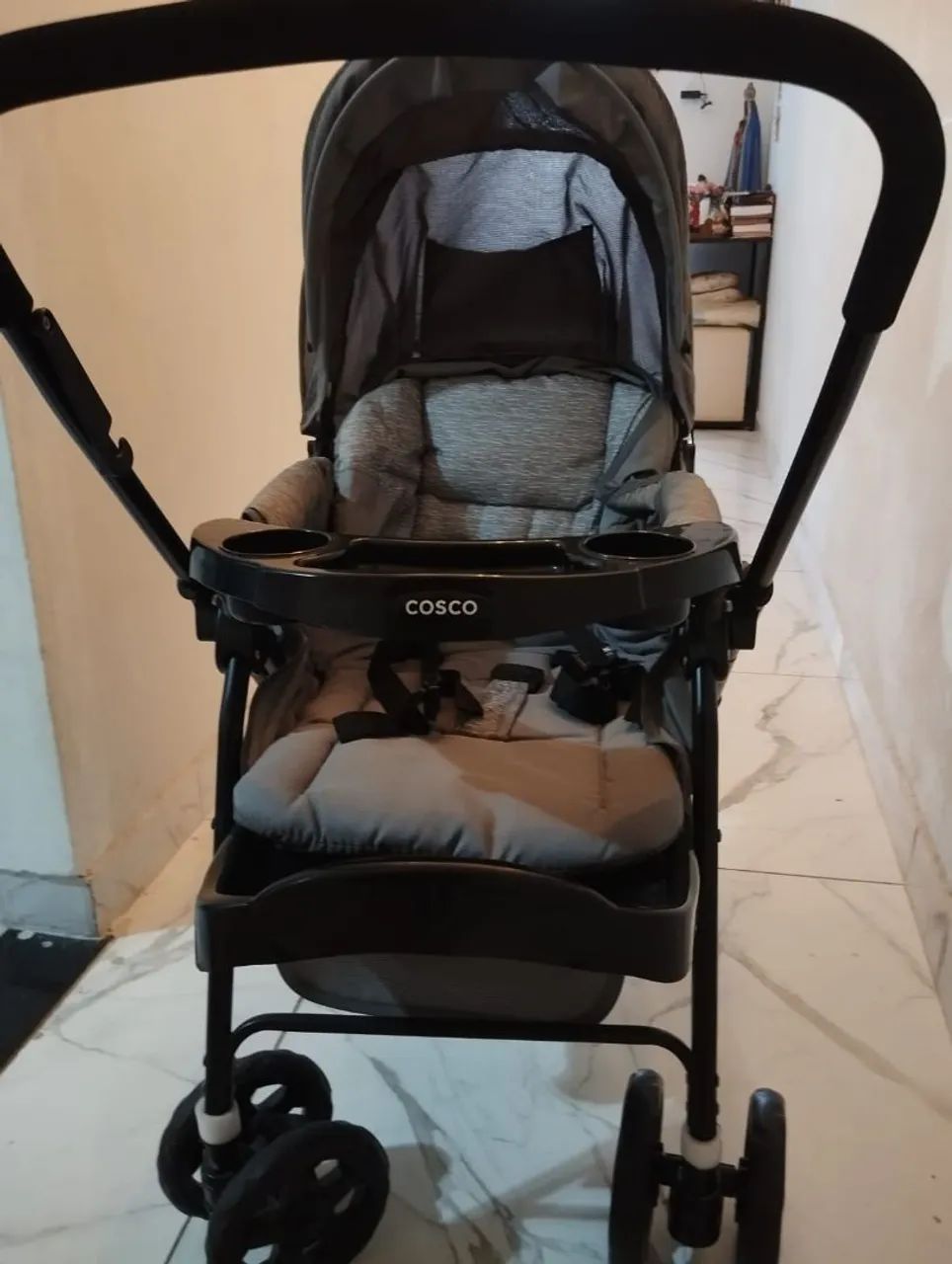 Carrinho de bebê e bebê conforto  - Foto 2