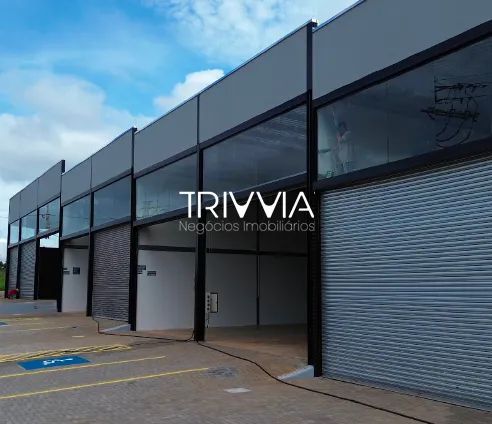 Galpão comercial com 791m² na Zona Sul e pé direito alto