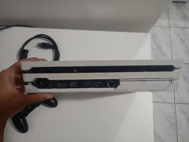 Ps4 Pro branco  - Foto 3