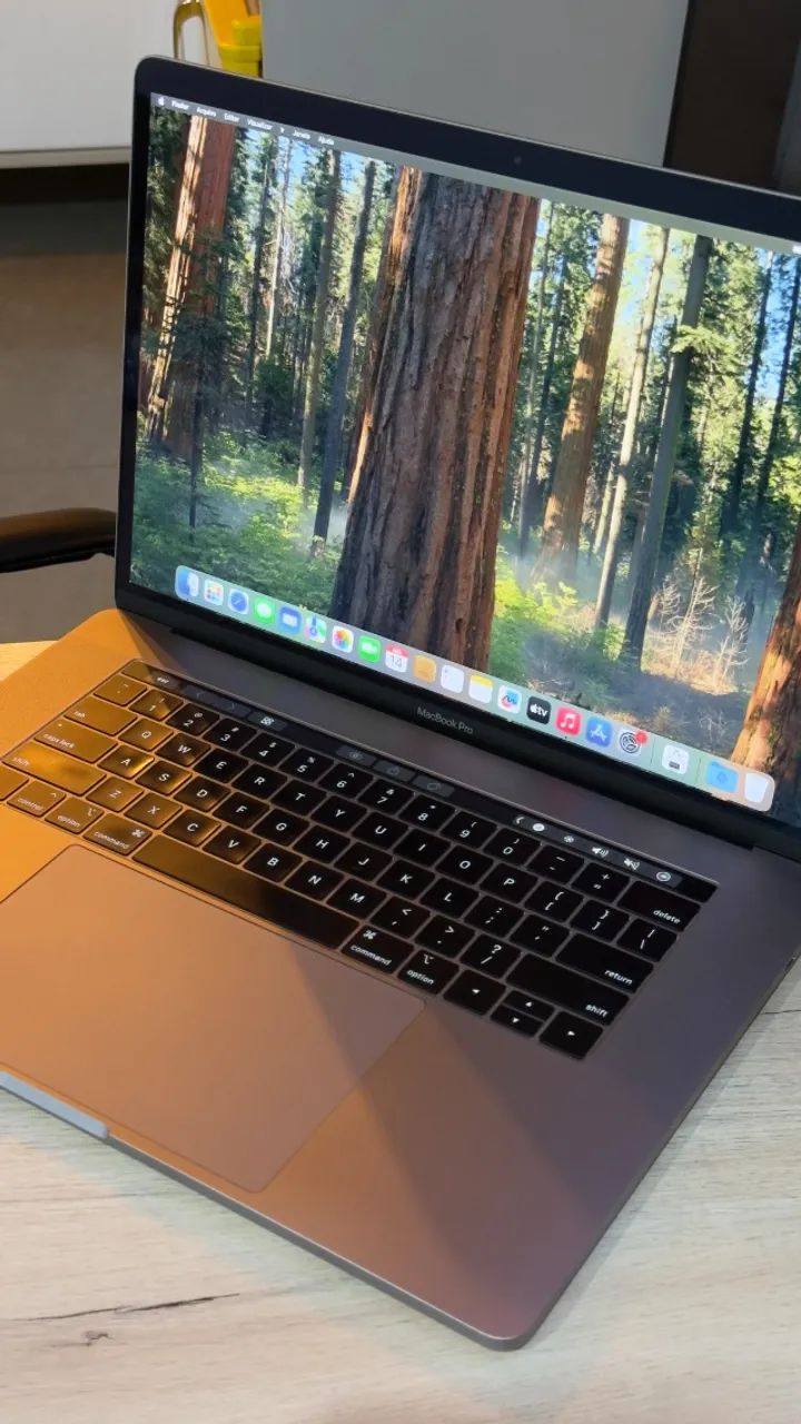 MacBook Pro 2018 | 16GB Ram | Intel Core i7 | 512GB SSD | 15 Pol
