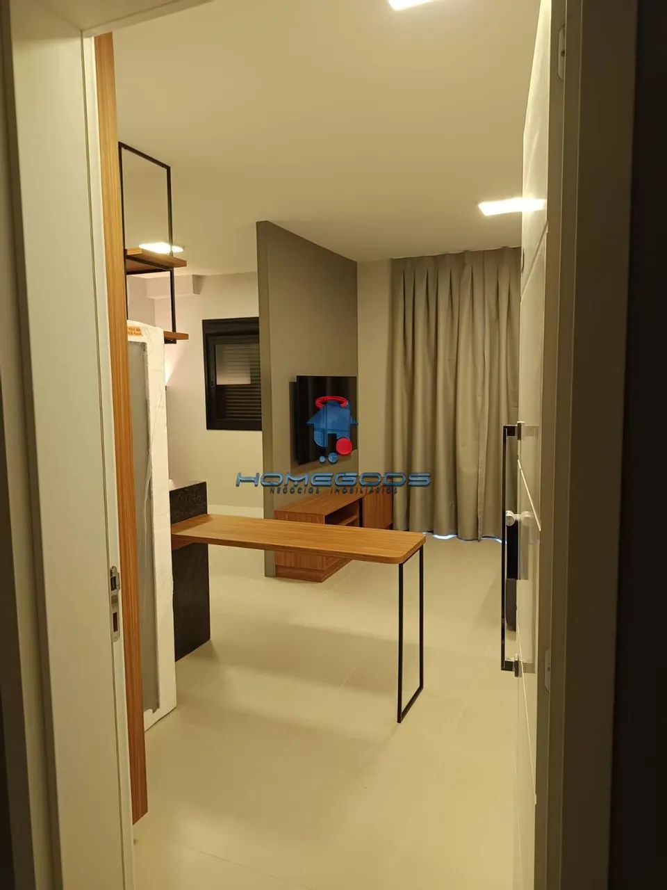 O apartamento mobiliado e pronto para morar, oferecendo ambientes funcionais e integrados  - Foto 3