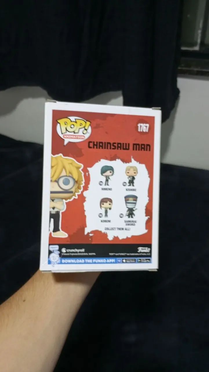 Dois funko pop Chainsaw Man - Foto 2