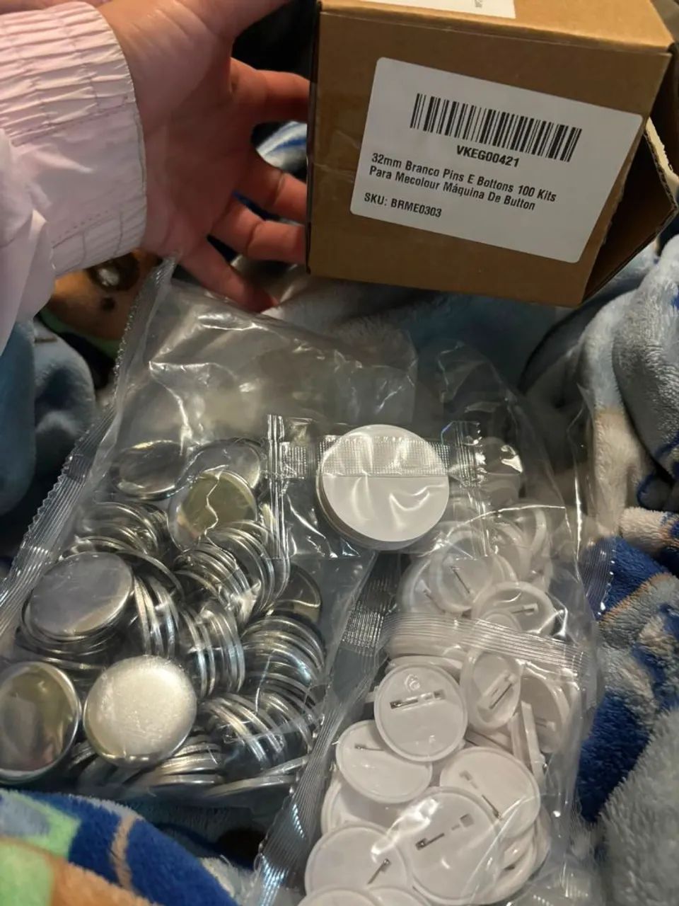Bottons/pins 