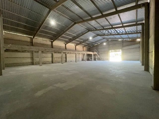Alugo Galpão 600m2 + 140m2 de mezanino - Foto 4