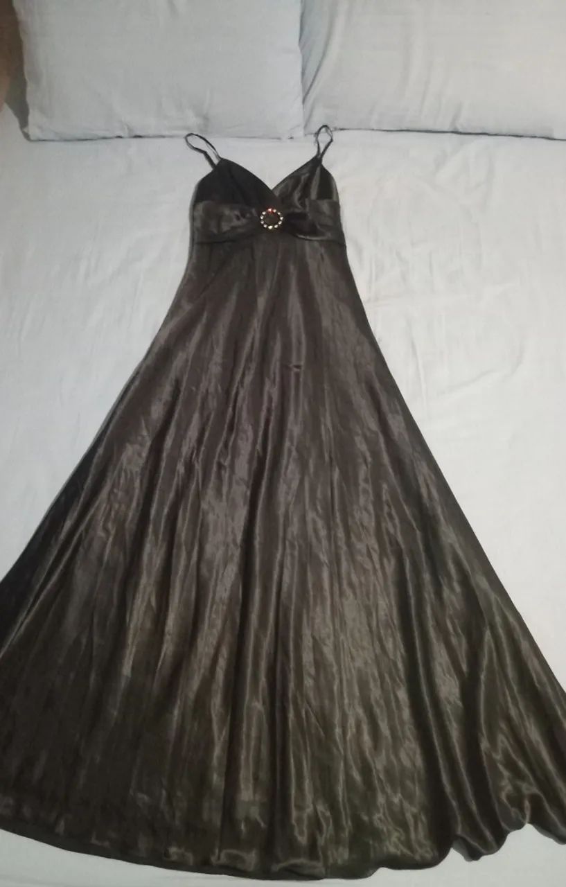 Vestido de cetim longo 