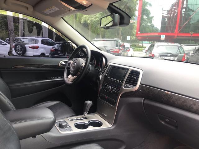 Jeep Grand Cherokee Laredo 3.6 v6 4x4 automática tiptronic completa 2011 - Foto 13