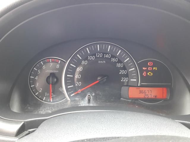 Nissan Versa 1.0 2019 com 1 ano de garantia - Foto 8