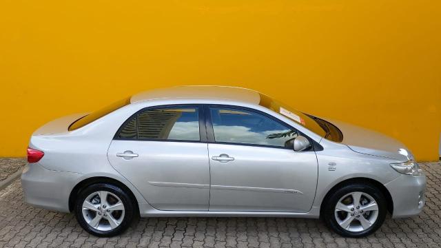 COROLLA 2014/2014 1.8 GLI 16V FLEX 4P AUTOMÁTICO - Foto 4
