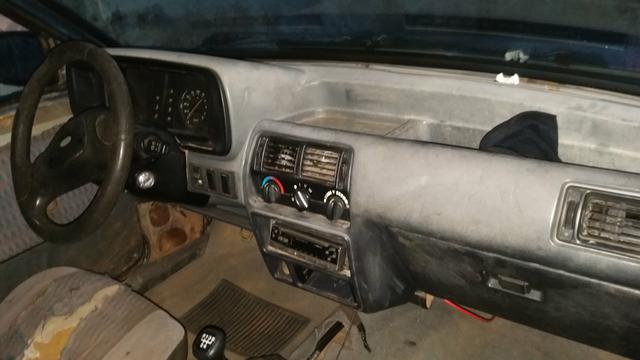 Vendo ou troco carro escort 1.700 em dinheiro.trocas - Foto 11