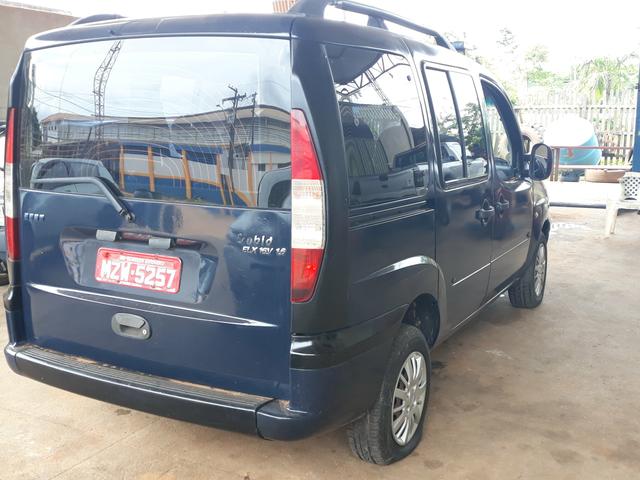 Vendo ou troco Doblo 2002
