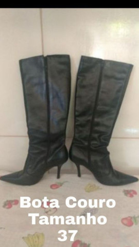 Bota de Couro Em Bom Estado