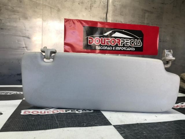 Quebra Sol Esquerdo Volkswagen Polo Sedan 5z0857551