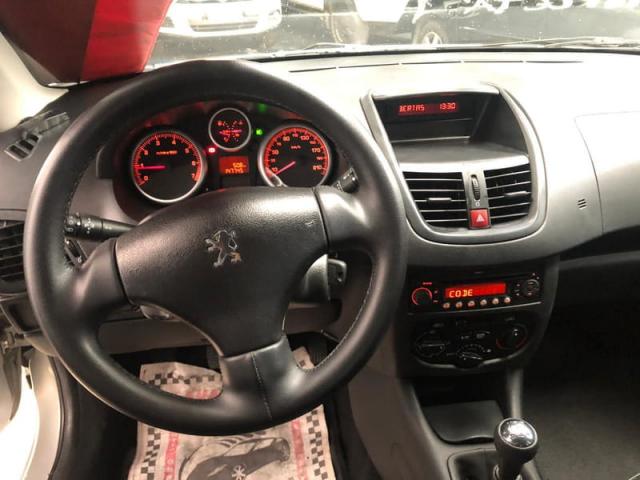 PEUGEOT 207 SW XR 1.4 8V FLEX 4P - Foto 10
