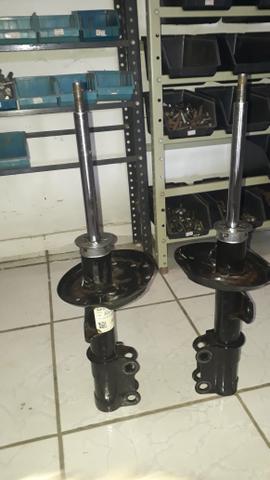 Vendo par de amortecedores Semi novo - Foto 2