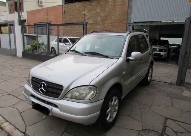 Mercedes Benz ML 430 2001, apenas 127.000 km, absolutamente impecável - Foto 2