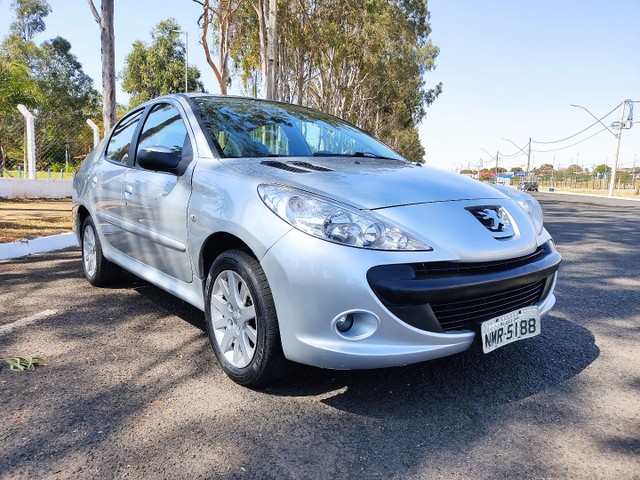 PEGEOT 207 PASSION 1.4 XR SPORT 2010/2010 COMPLETO   CARRO BEM NOVINHO 