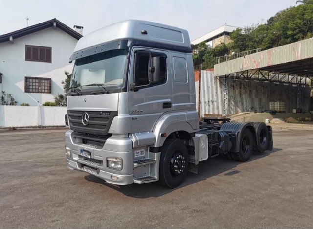 MERCEDES BENZ AXOR 2544 TRAÇÃO 6X2 ANO 2012 TETO ALTO