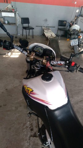MOTO YAMAHA XT 600