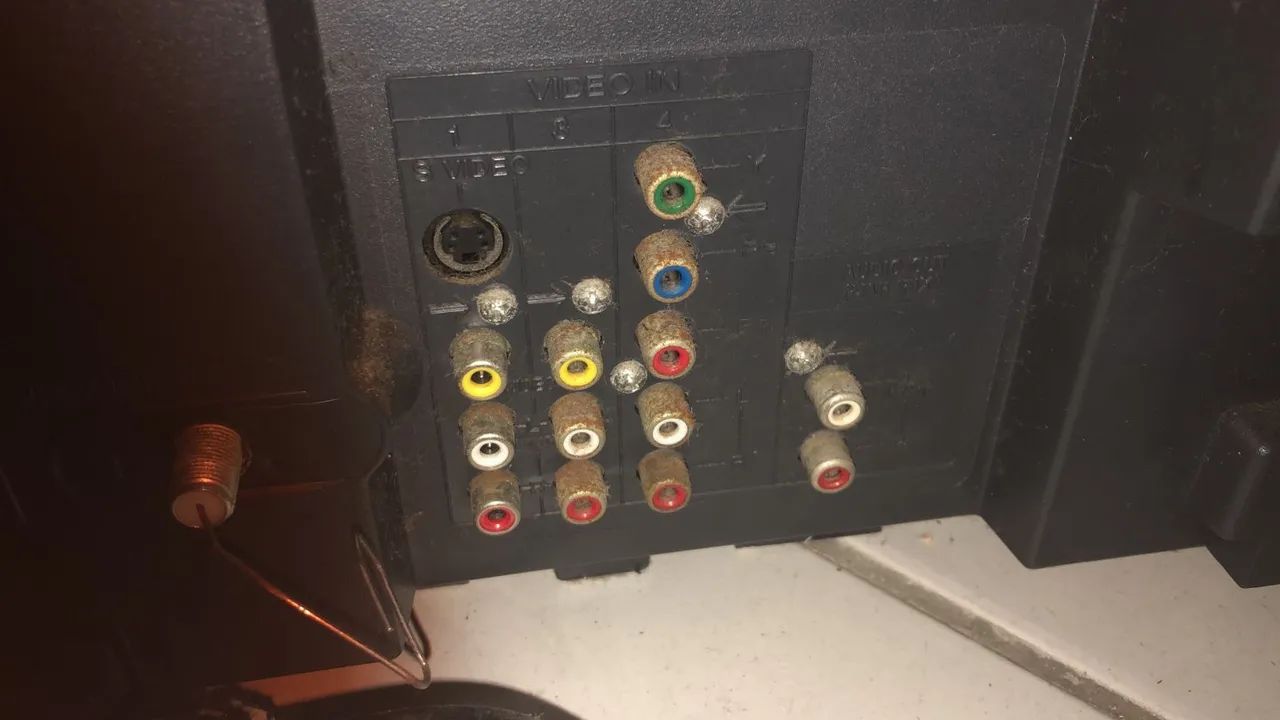 Tv vintage Sony wega 34 polegadas com controle  - Foto 4