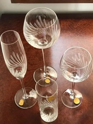 Bateria de copos de cristal lapidado da marca Strauss. - Foto 2