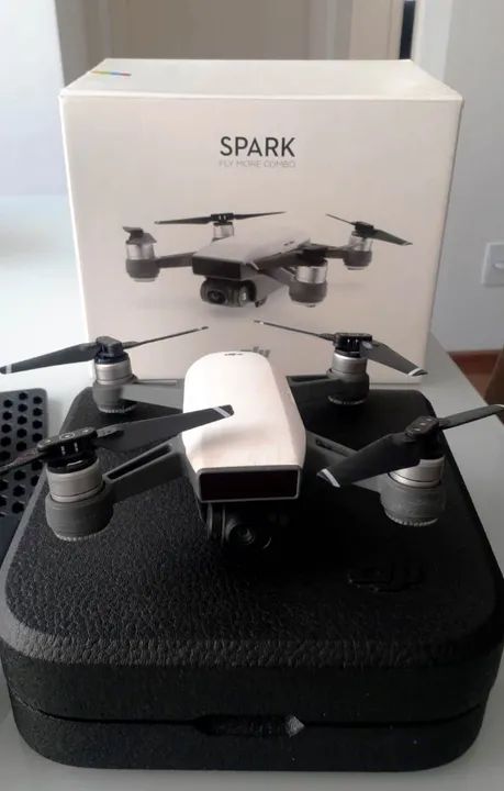Drone Dji Spark Fly More Combo + 2 Baterias + Acessórios - Foto 3