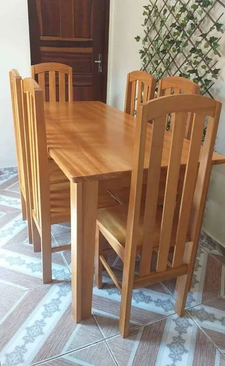 Conjunto de mesa de jantar com 6 cadeiras na promoção!!!