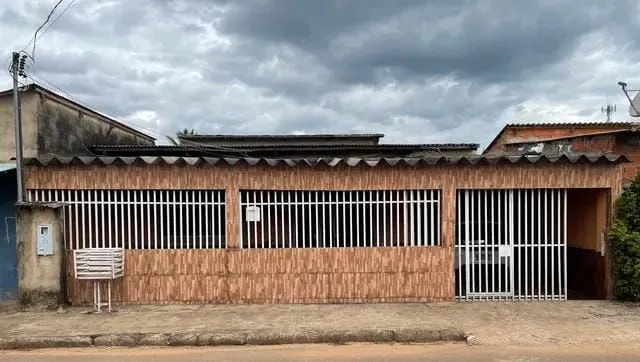 Vendo casa no riacho (caub)