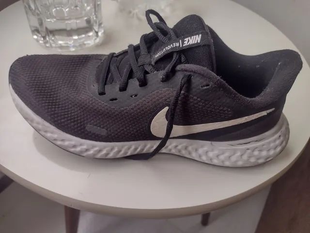 Nike hotsell revolution 40