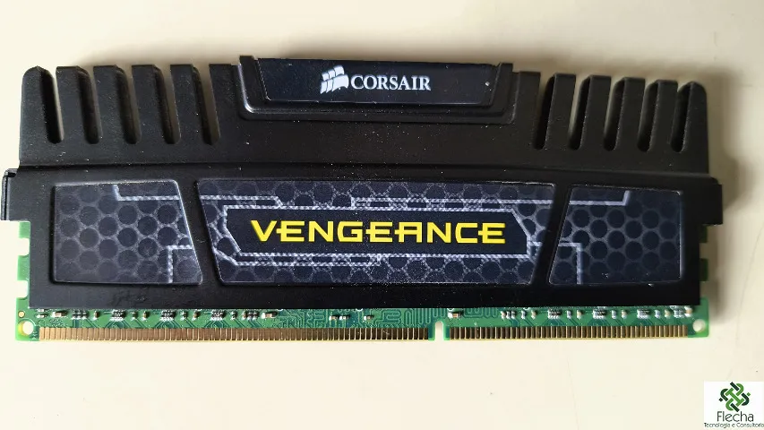 Pente de memória 8Gb Corsair Vengeance DDR3 1600Mhz