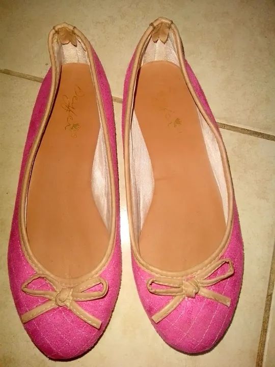 2 SAPATILHAS N°35 + PANTUFA(BRINDE) Ler descrição... - Foto 2