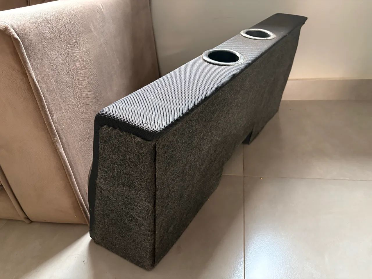 Caixa de som Saveiro Pionner interna! Atrás bancos! Impecável! - Foto 3