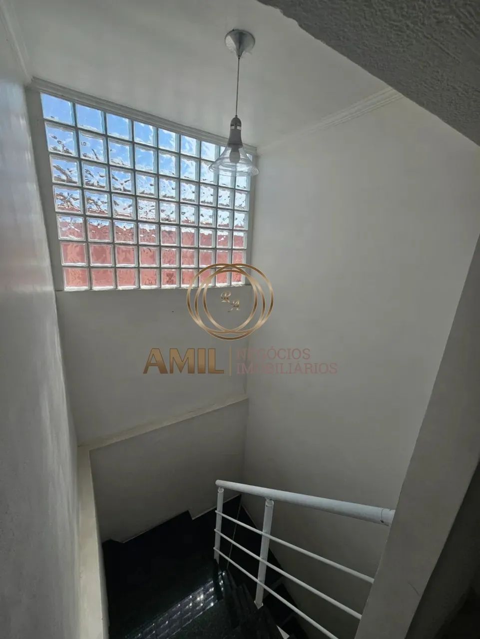 LM Casa Sobrado para Alugar com 3 quartos, quintal e 2 vagas de garagem em Jardim São José - Foto 5