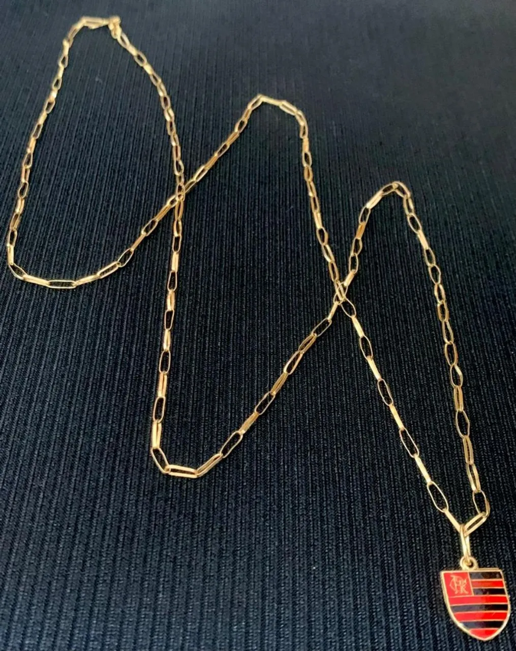 Jóias em ouro 18k.