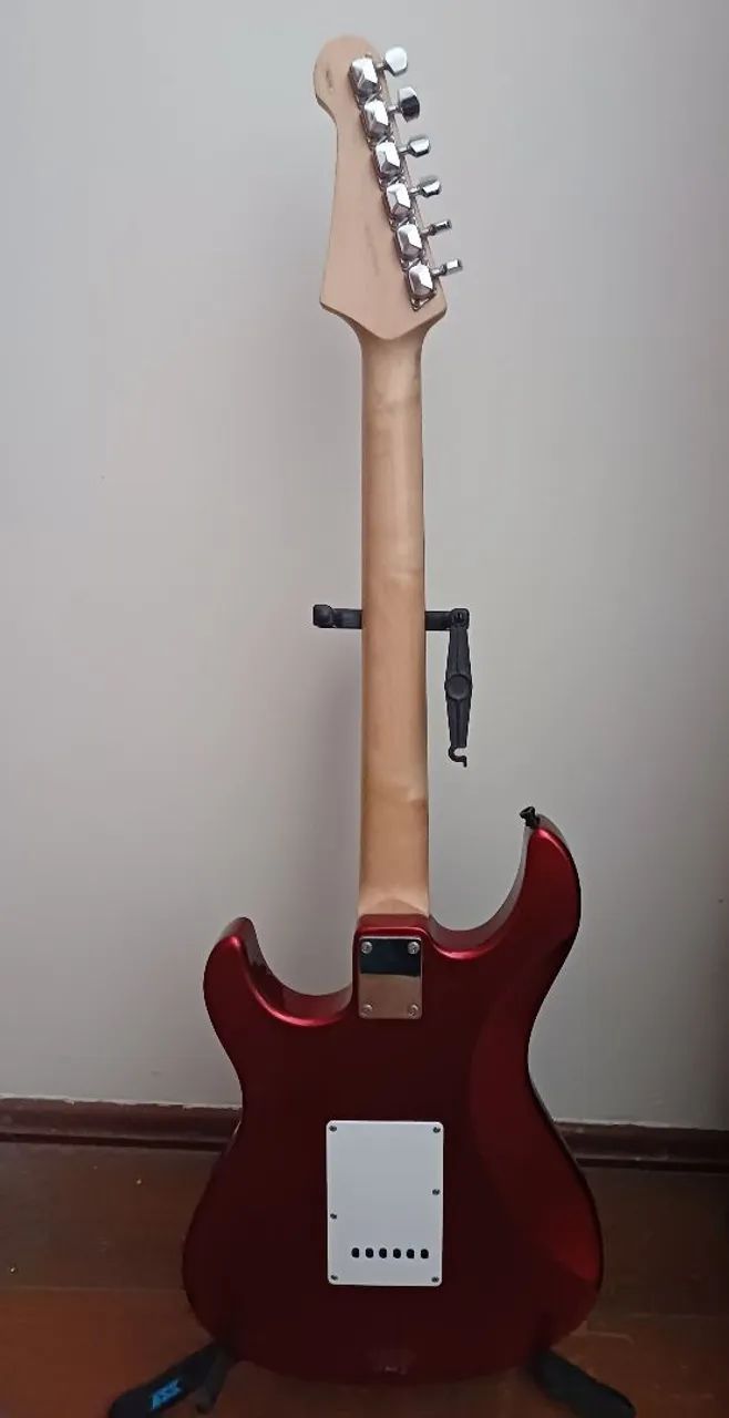 Guitarra Elétrica Yamaha Pacifica 012 - Foto 2