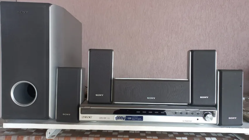 Home Theater Sony 1000 w (Completo com 04 Tripé) USADO