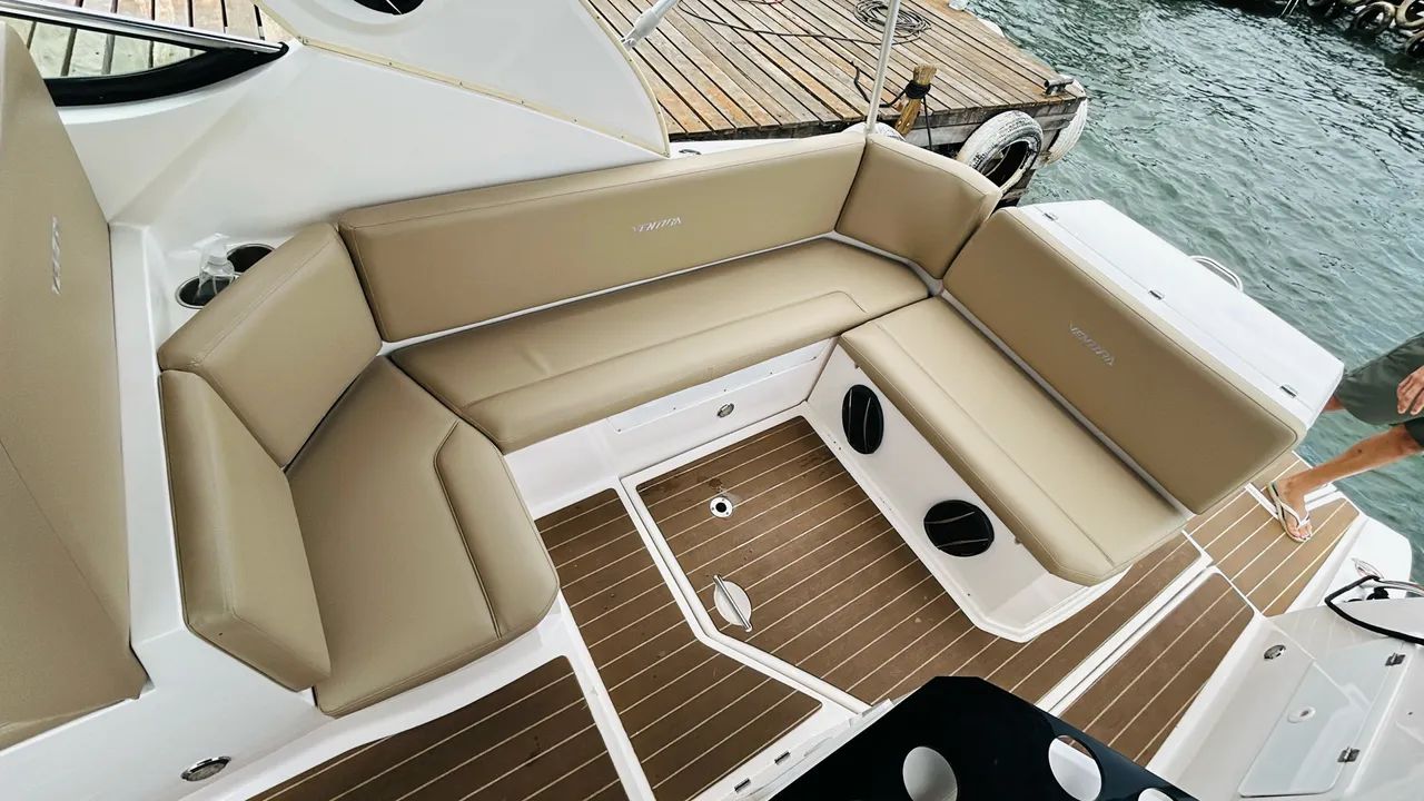 Lancha V300 Ventura Luxo e performance - Foto 12