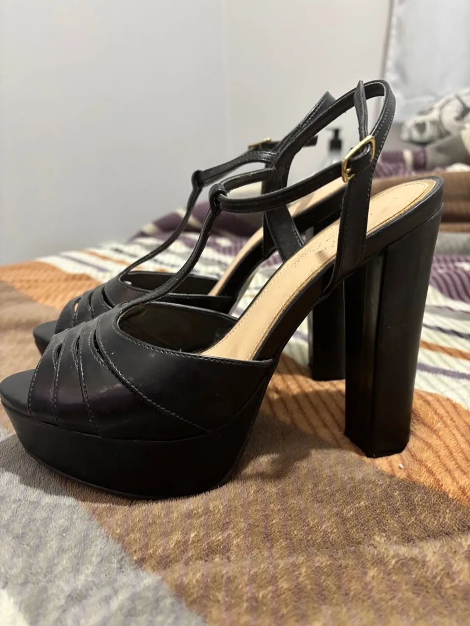 Sandália Salto Grosso Preta - Foto 2