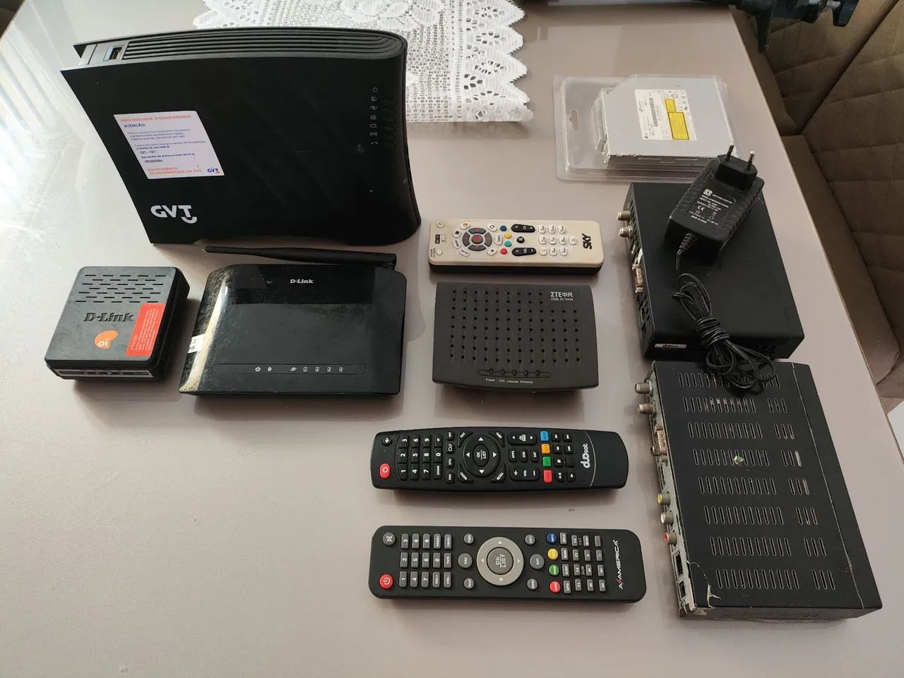 Kit de internet completo com roteador, modem e acessórios - Foto 2