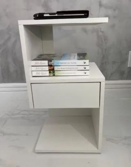 Mesa de Cabeceira de Cama sob medida 
