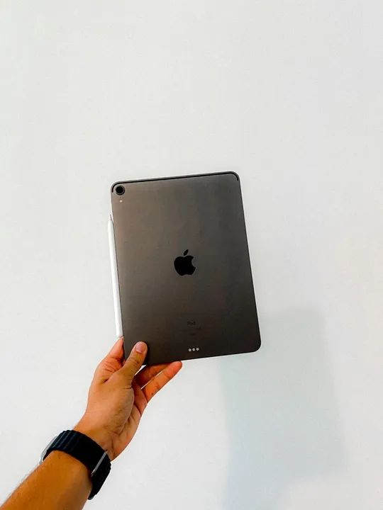 iPad Pro 2018 256GB Wi-Fi + Magic Keyboard PT + Apple Pencil 2ª Geração - Foto 6