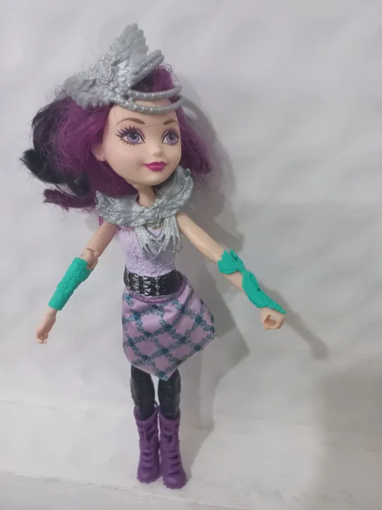 Boneca Ever After High - Raven Queen
