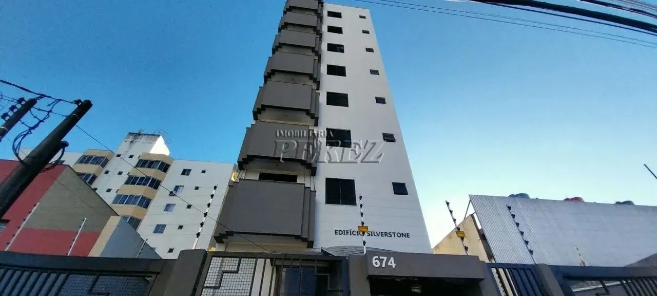 Apartamento para alugar no Edifício Silverstone, no centro de Londrina.
