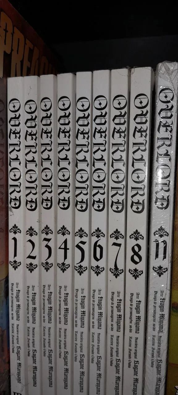 Mangás Overlord 1-8 e 11
