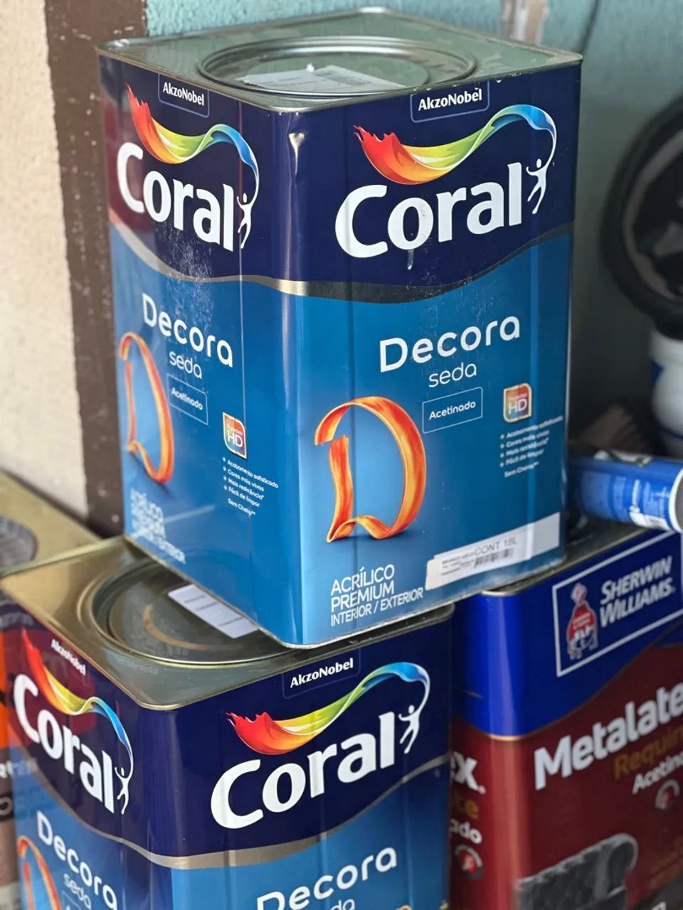 Washable coral paint, Suvinil or Metalatex