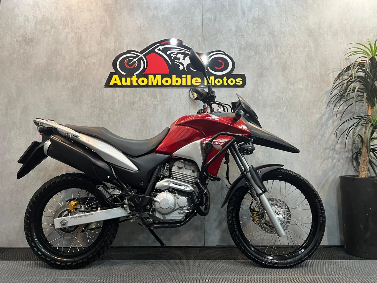 Honda XRE 300 ano 2015