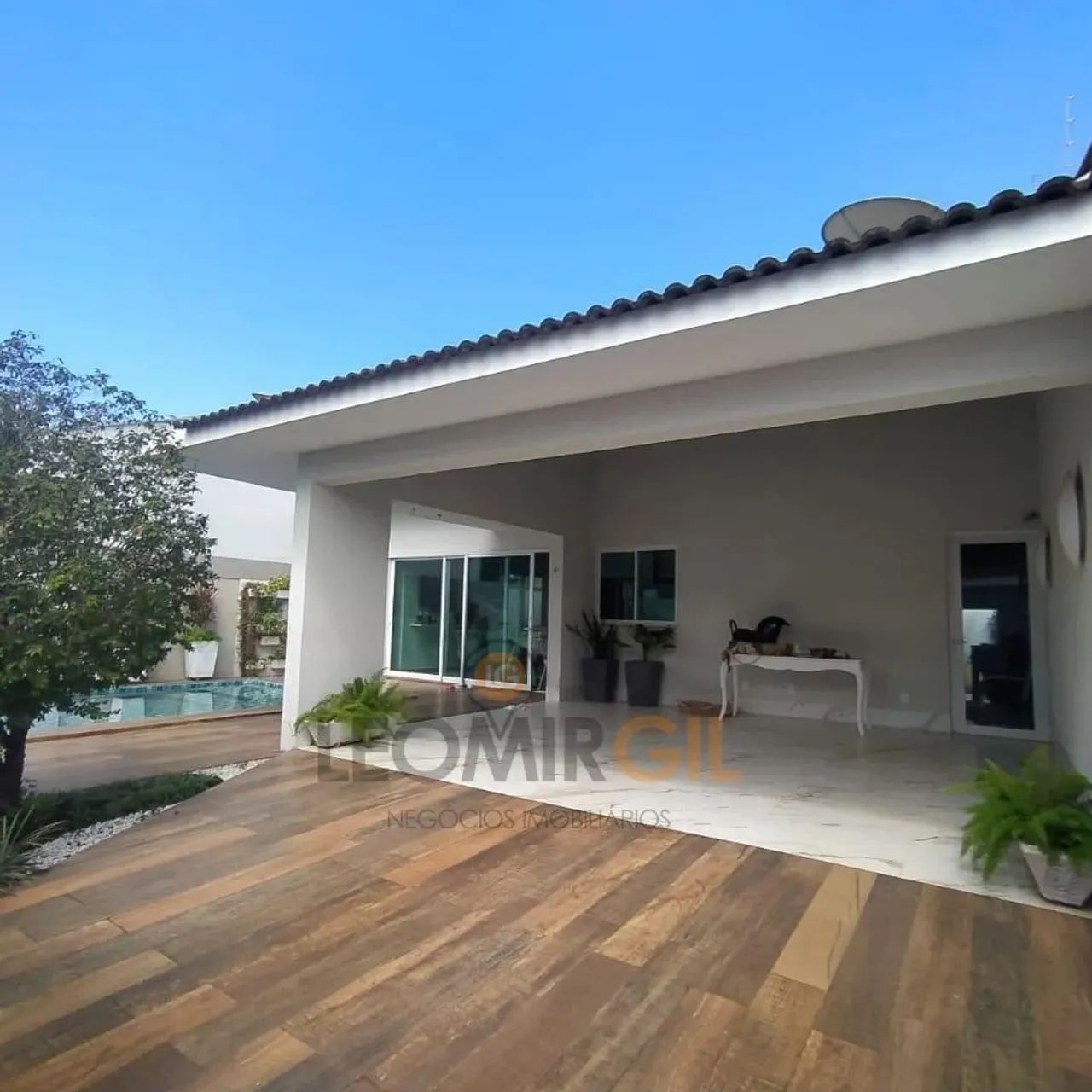 Casa alto padrão. Próxima a da Praça dos Girassóis. - Foto 2